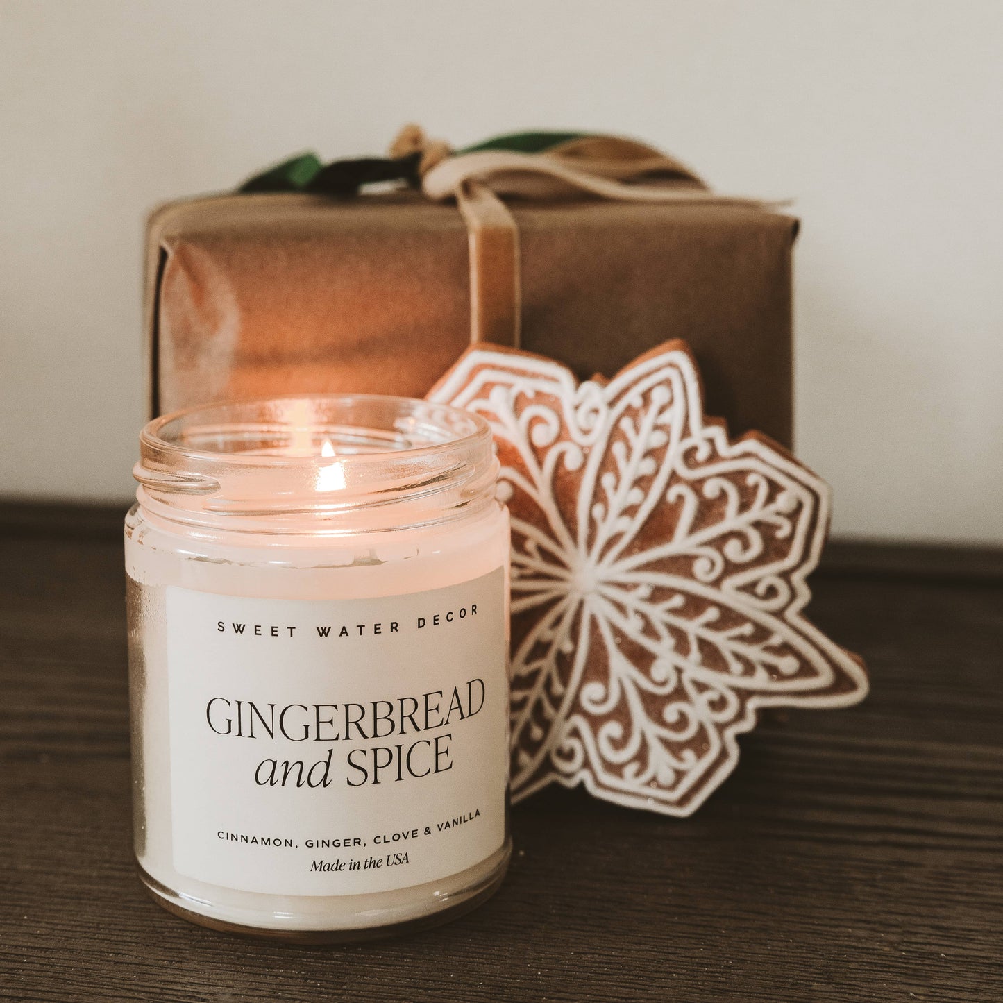 *NEW* Gingerbread and Spice 9 oz Soy Candle- Christmas Decor