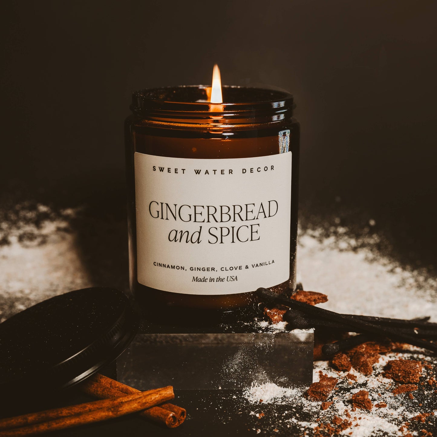 *NEW* Gingerbread and Spice 9 oz Soy Candle- Christmas Decor