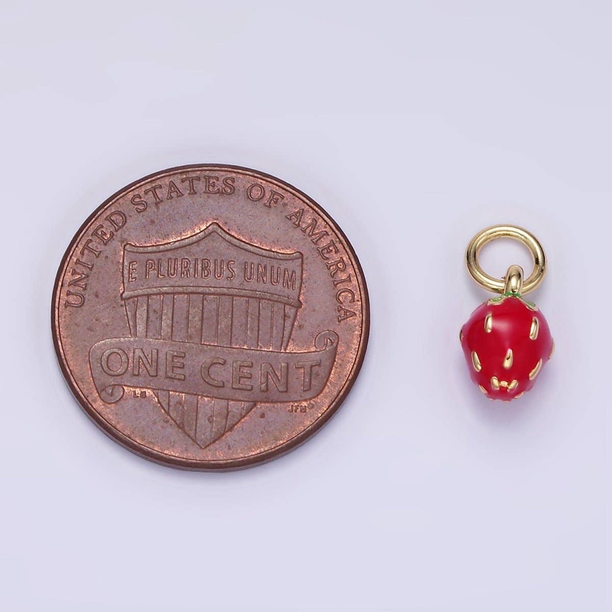 Mini Strawberry Charm | C666