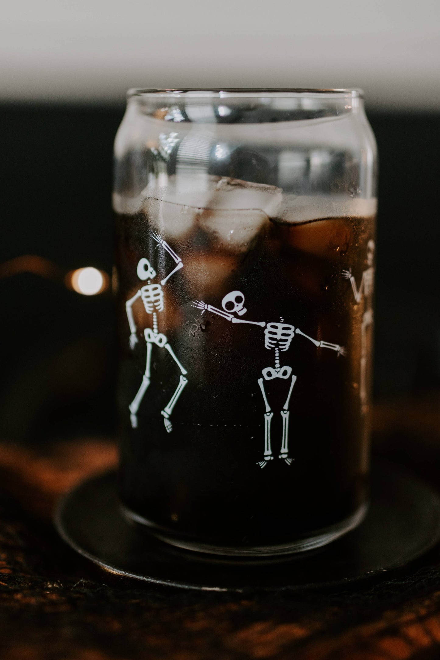 Dancing Skeleton Glass Cup: 16 oz