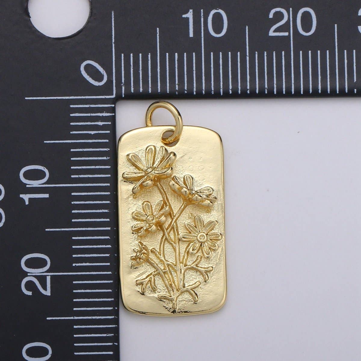 Daisy Tag Charm