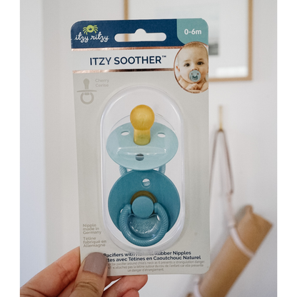 Itzy Soother™ Natural Rubber Paci Set