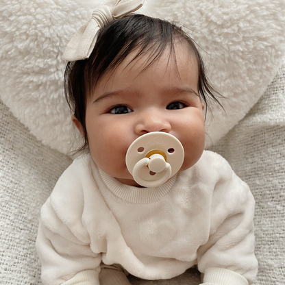 Itzy Soother™ Natural Rubber Paci Set