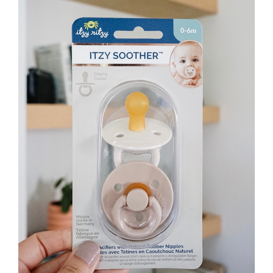 Itzy Soother™ Natural Rubber Paci Set