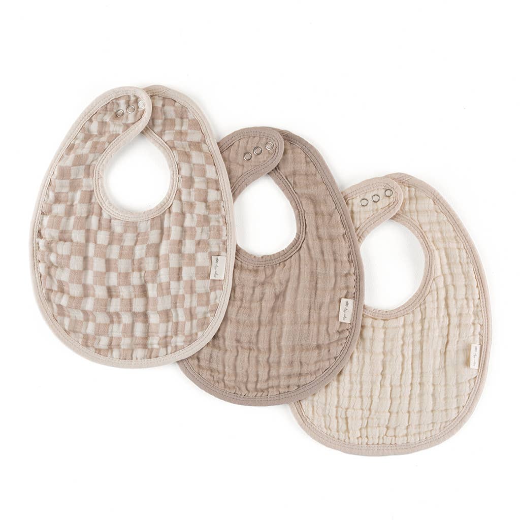 Taupe Checker Itzy Bibs™