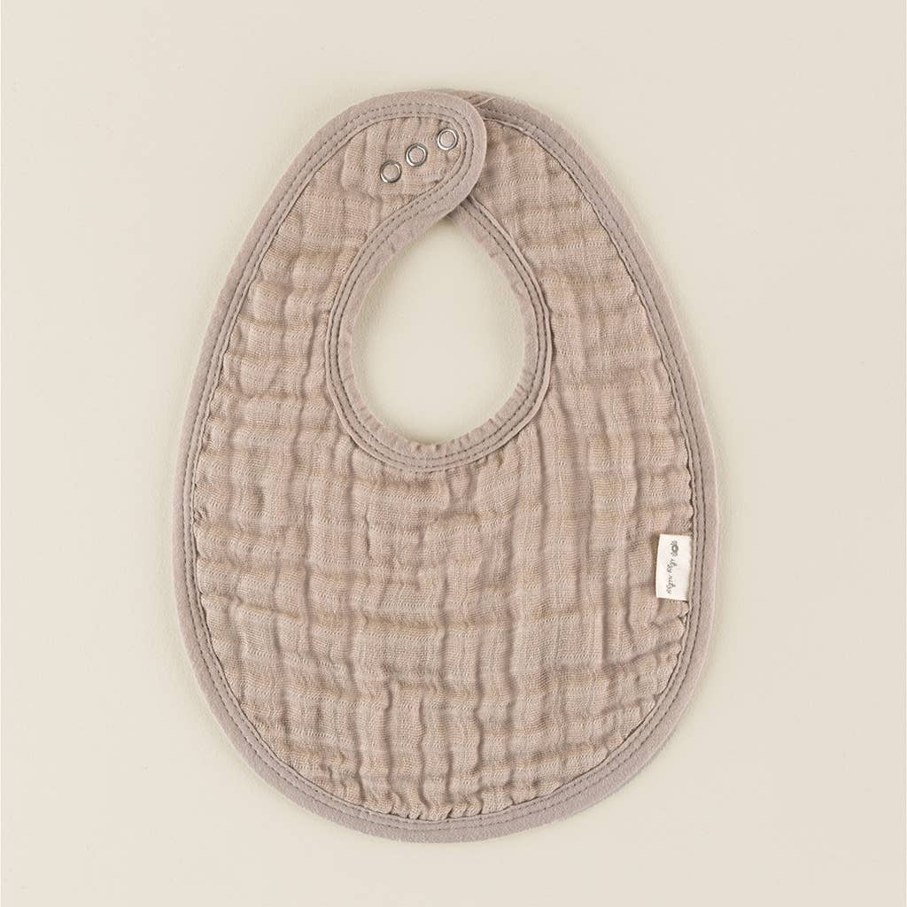 Taupe Checker Itzy Bibs™